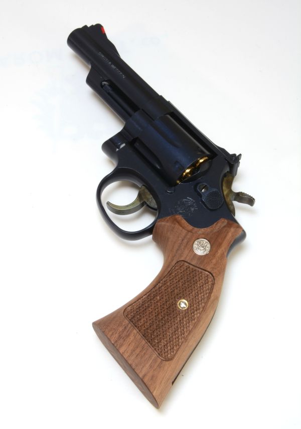 M19・4inブルースチールcustom｜キャロムショット